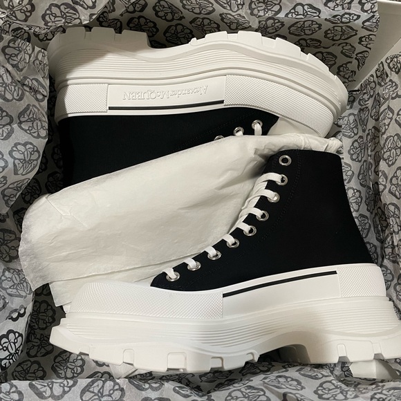 Black Alexander McQueens SIZE 40 IN MEN main image 4
